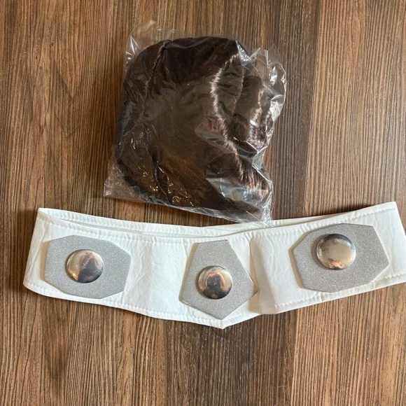 NWOT Rubies Star Wars Princess Leia Adult Costume Medium. *Smoke Free Home* - Picture 6 of 10